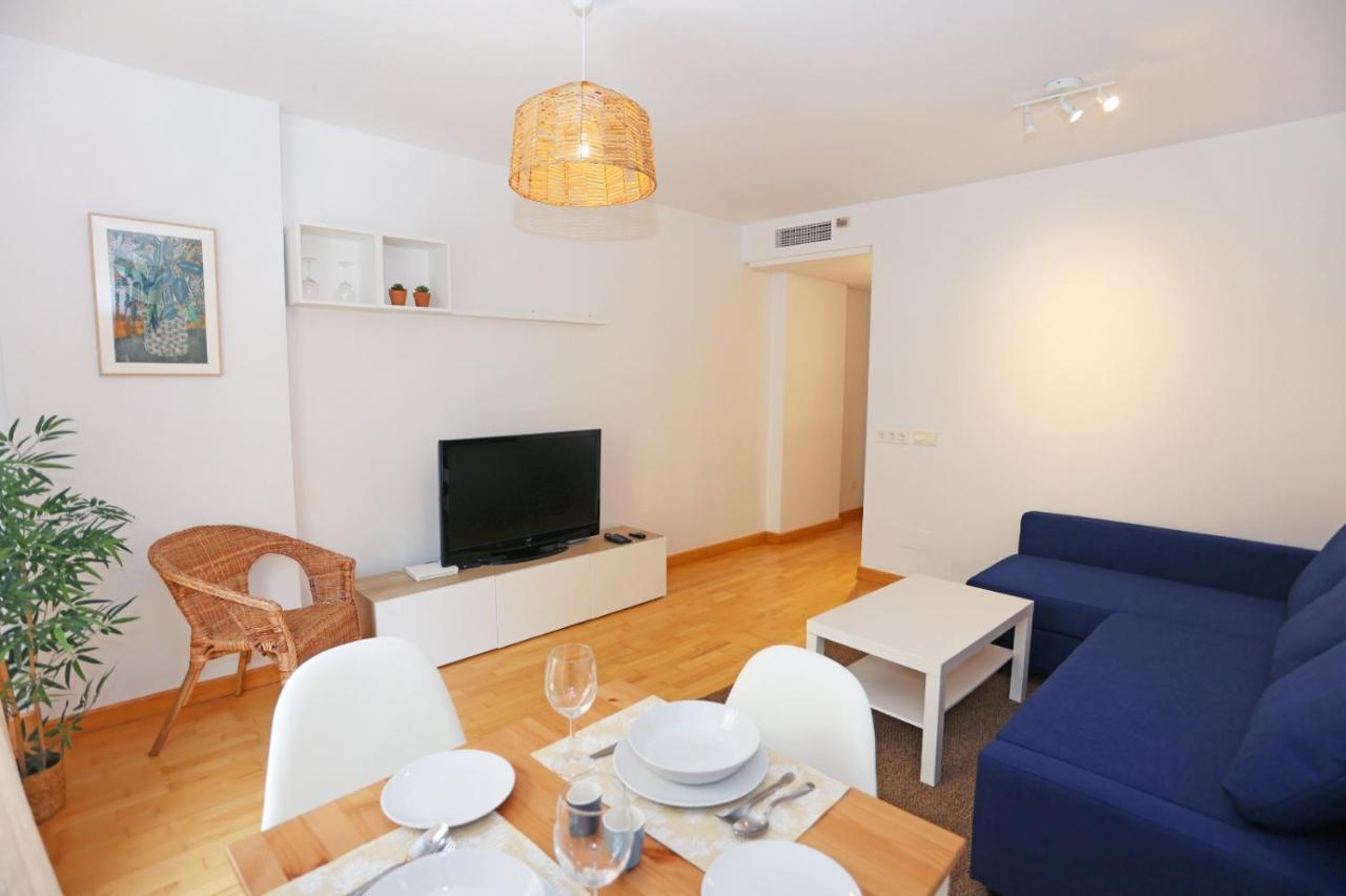 Casa Fenicia - Cosy Apartment With Free Private Parking Málaga Buitenkant foto