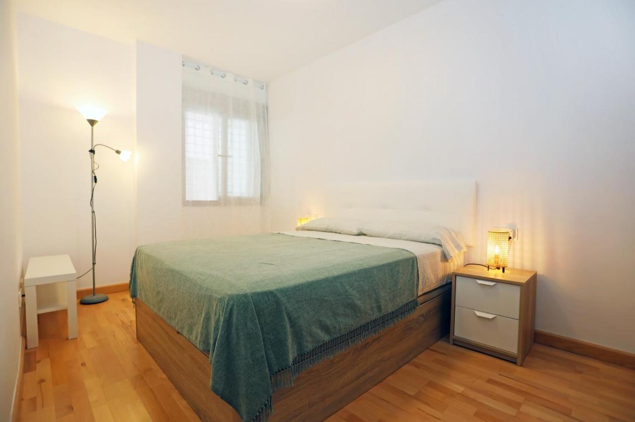 Casa Fenicia - Cosy Apartment With Free Private Parking Málaga Buitenkant foto